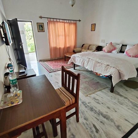 Apartamento Royal Farm Bharatpur Habitación foto